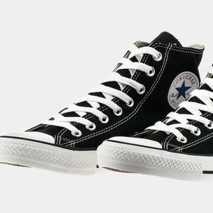 Chuck Taylor All Star Converse Hi Tops, Black